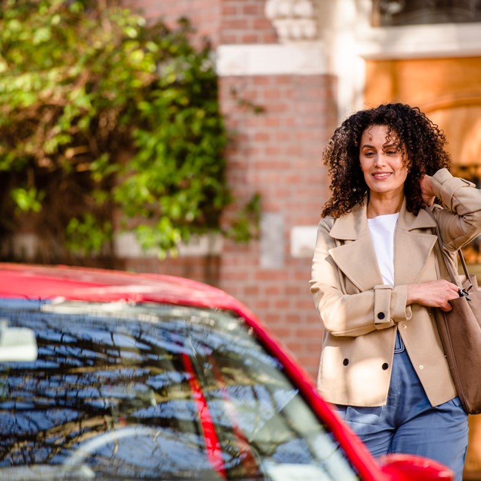 Greenwheels auto vrouw naar werk